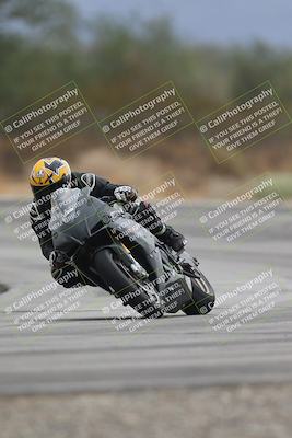 media/Sep-21-2025-Race Pace (Sun) [[98bf33ef95]]/Non Verified/4-Turn 3 (910am)/